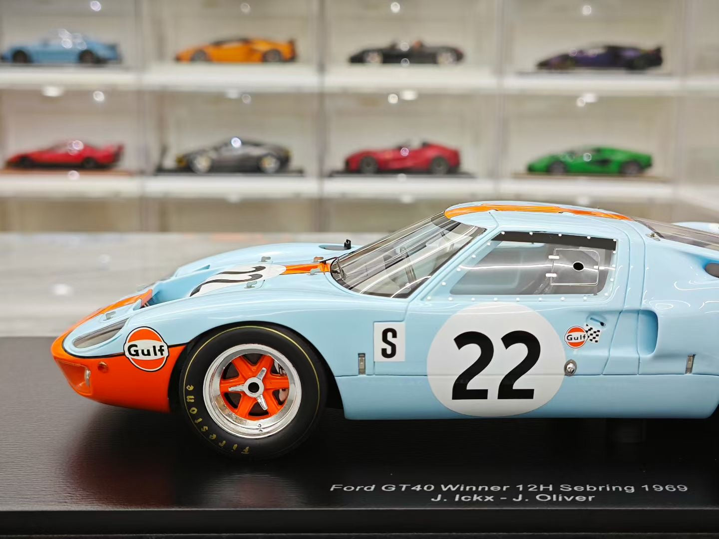 Spark 1/18 1969 Le Mans Sebring Endurance Race Victory Ford GT40