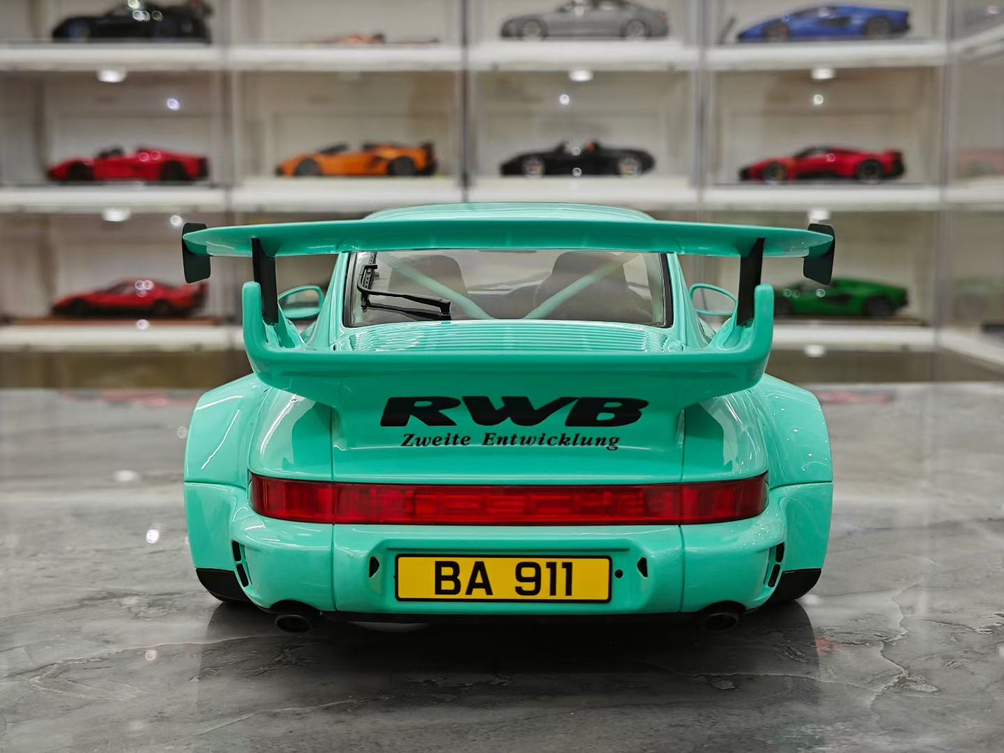 GT Spirit 1/12 Porsche 964 RWB Widebody