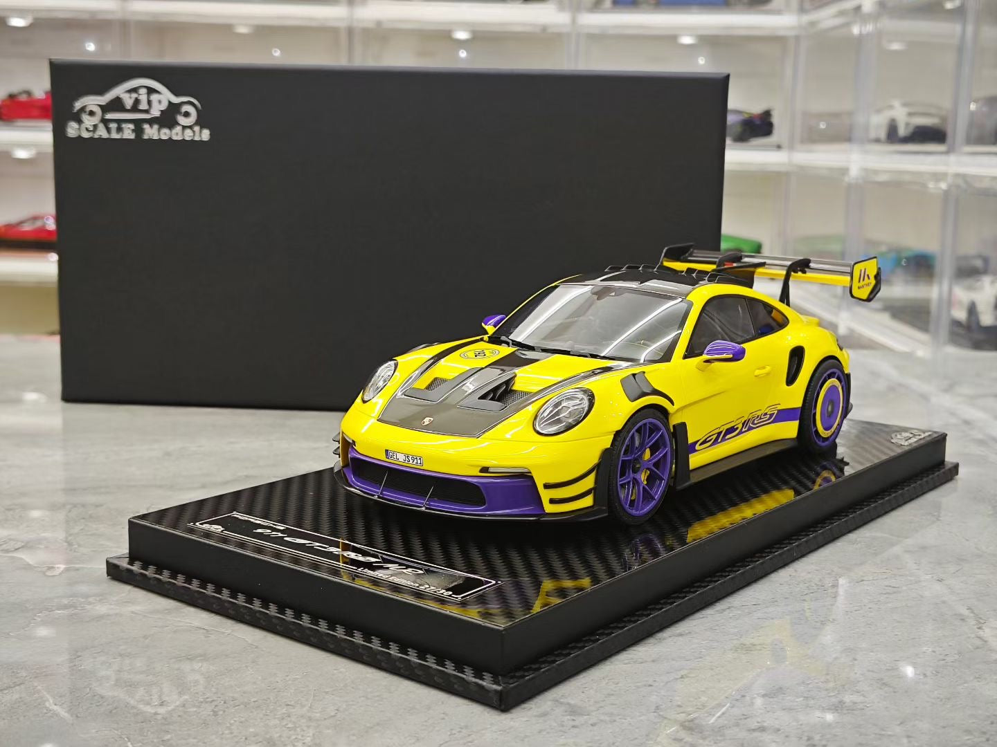 VIP 1/18 Porsche 911 GT3 RS - Manthey Racing