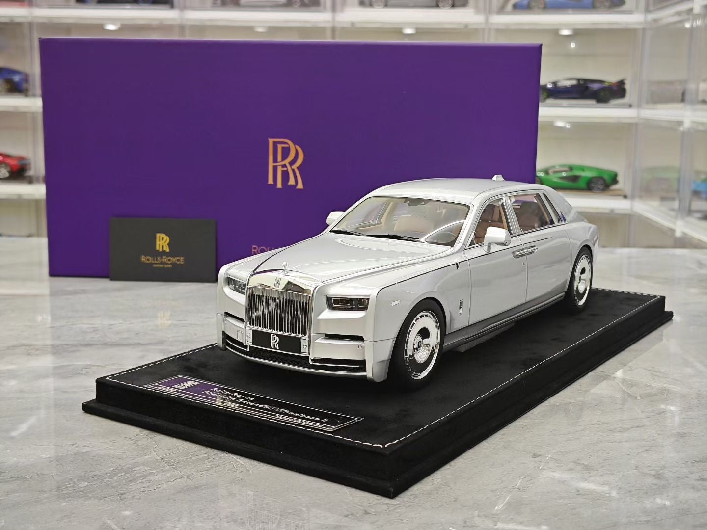 HH Model 1/18 Rolls-Royce Phantom VIII