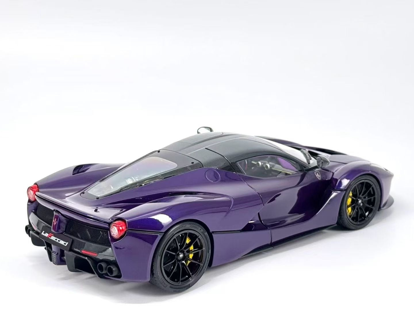 BBR Alloy Car Pre-sale 1/18 Ferrari "LaFerrari" Alloy LaFerrari Full Edition Purple Dubai