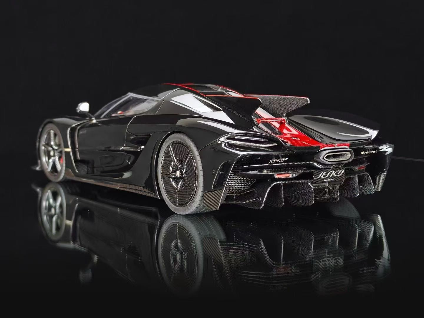 Frontiart 1/18 Koenigsegg Jesko Absolute Edition Jet Black,