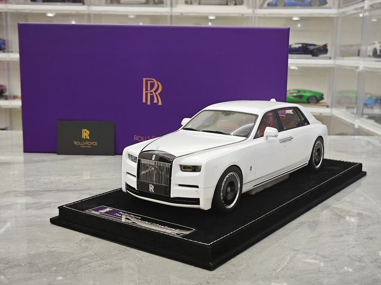 HH Model 1/18 Rolls-Royce Phantom VIII