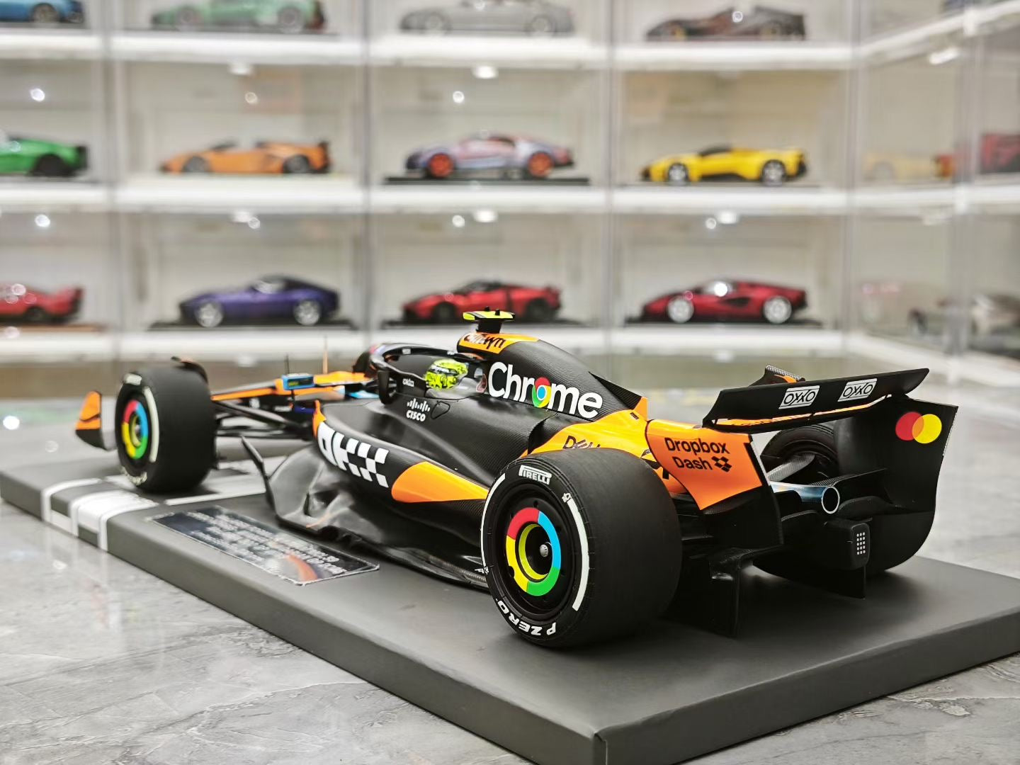 Minichamps 2025 Hungary MCL39 Resin Norris F1 1:18