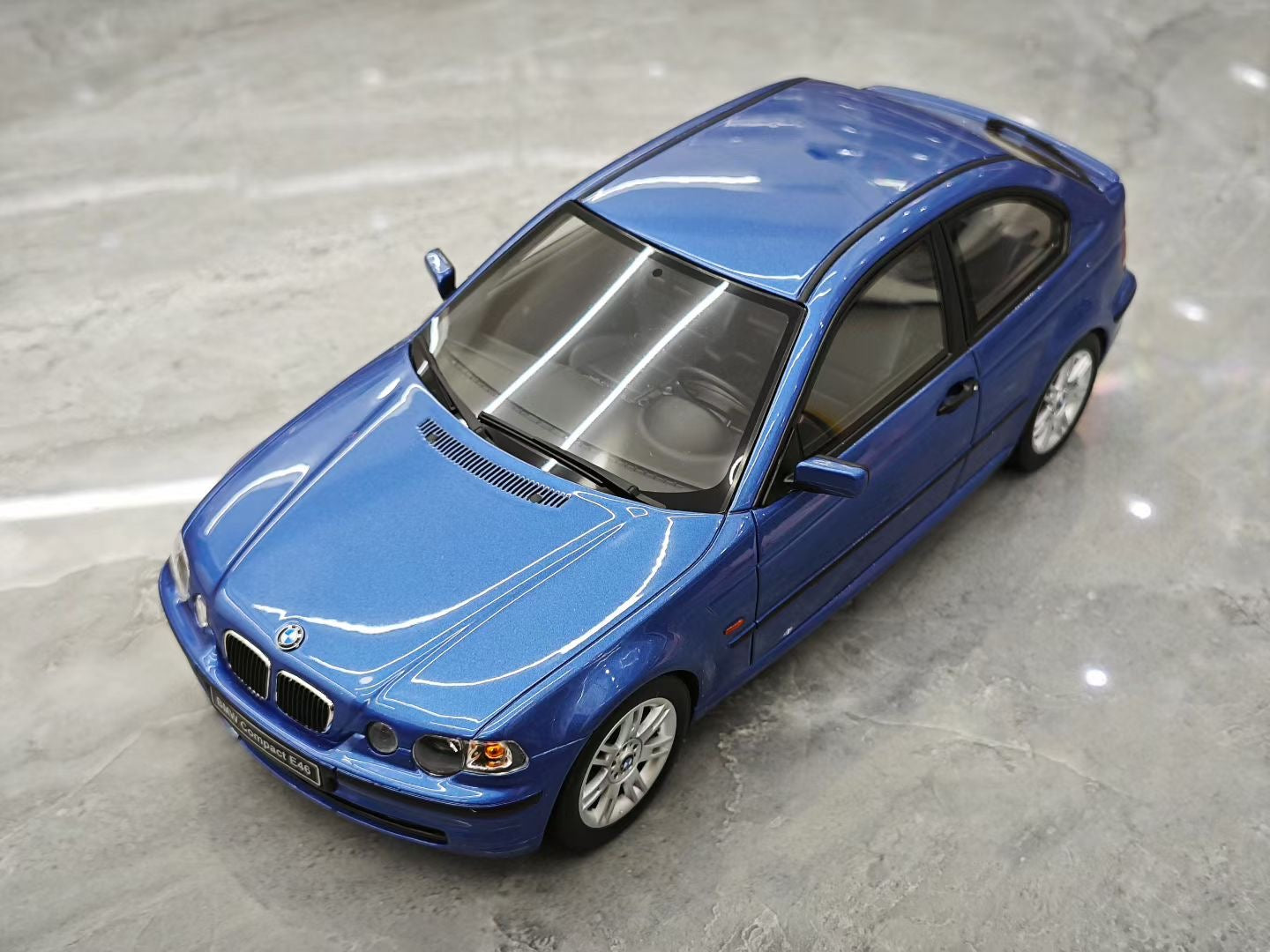 OTTO 1/18 BMW E46 318 TI