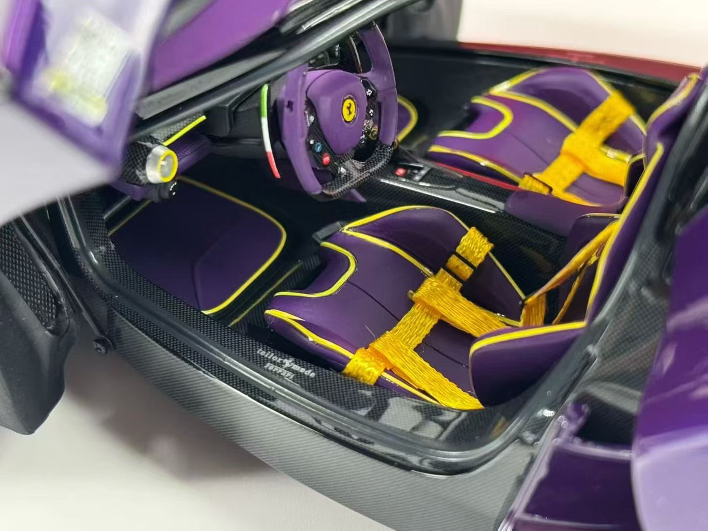 BBR Alloy Car Pre-sale 1/18 Ferrari "LaFerrari" Alloy LaFerrari Full Edition Purple Dubai