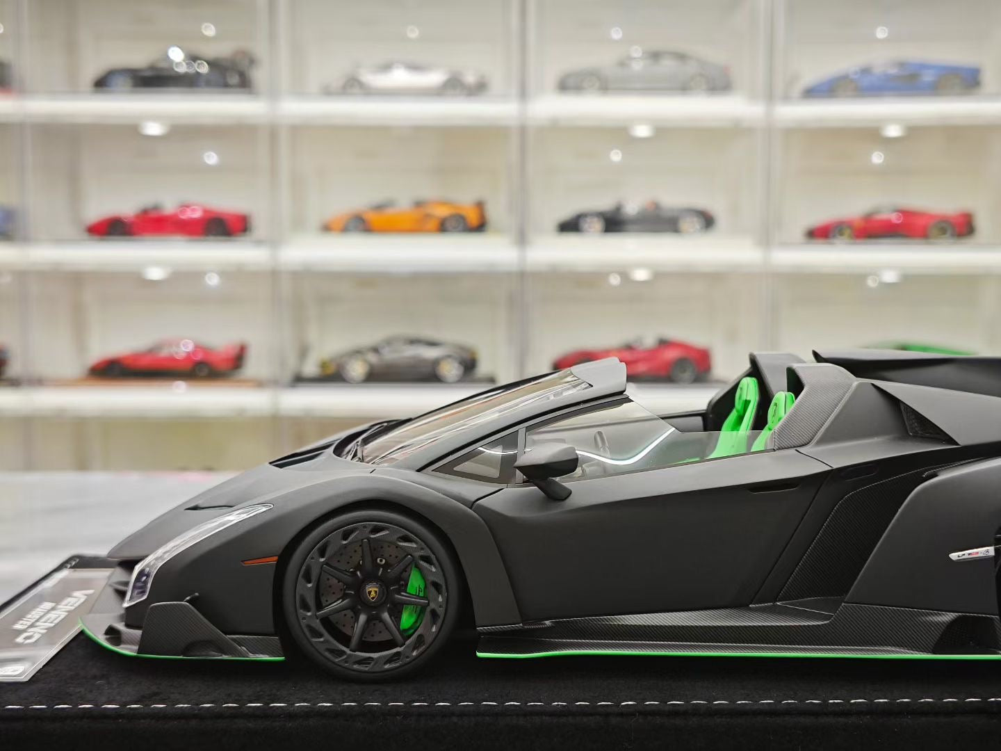 HH Model 1/18 Lamborghini Veneno Roadster