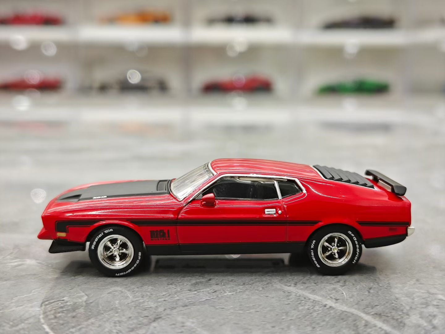 MINI GT 1/64 Ford Mustang Mach 1
