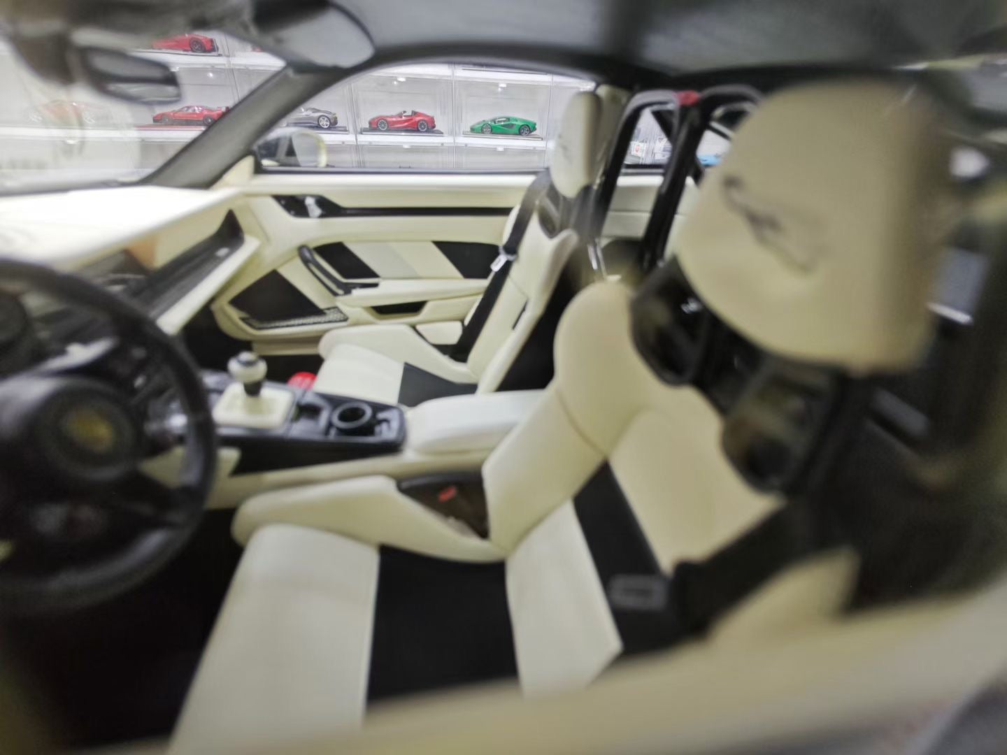 HH Model 1/18 Porsche 992.1 GT3 RS