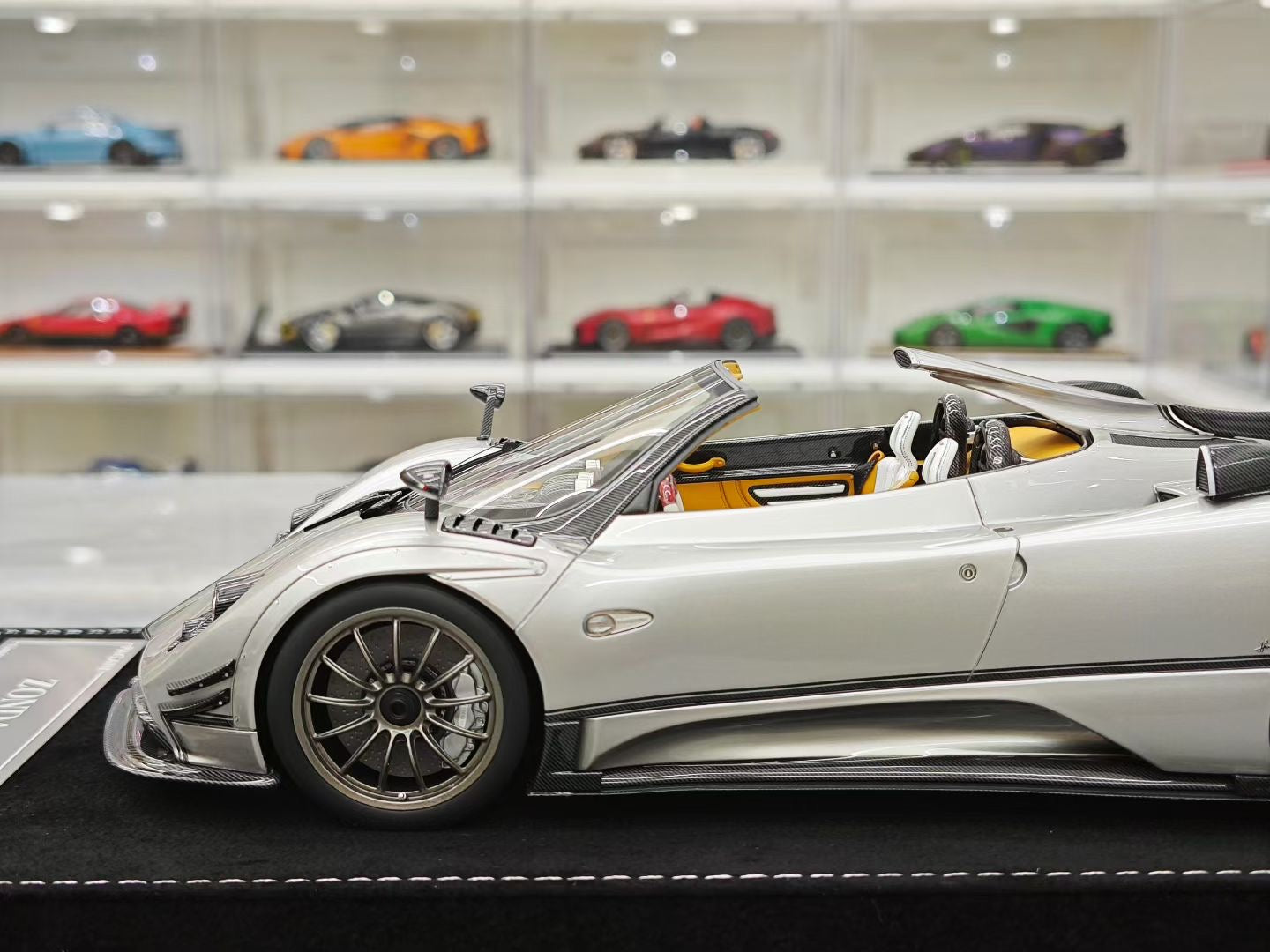 HH Model 1/18 Pagani Zonda Roadster 760