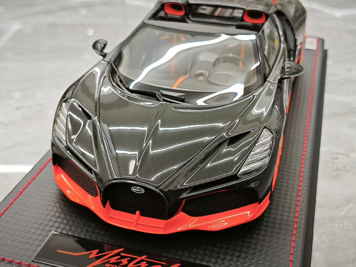 MR Bugatti W16 Mistral Roadster Limited Edition 1:18 Scale
