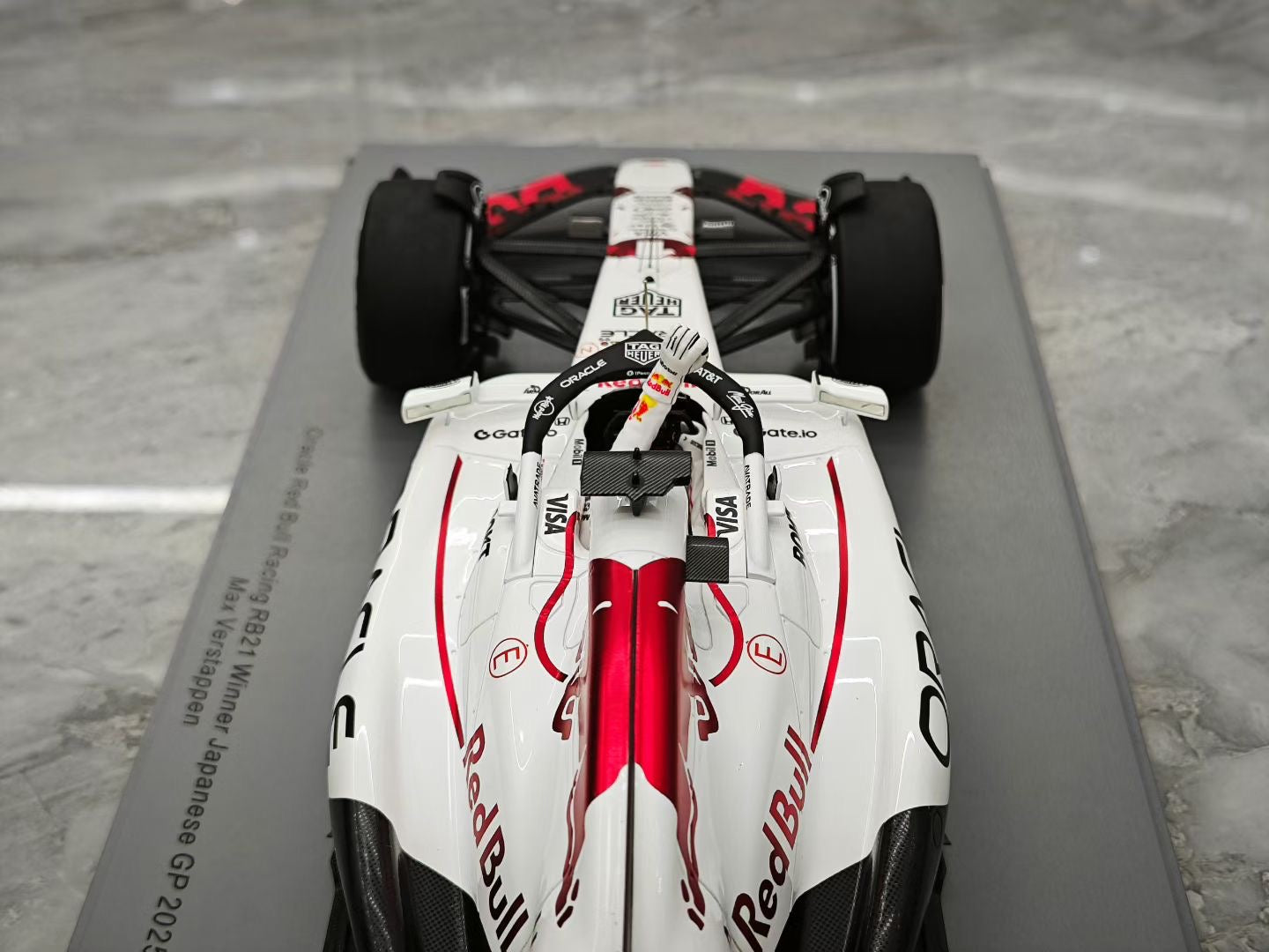 Spark 1/18 2025 Japanese Grand Prix Winner - Max Verstappen