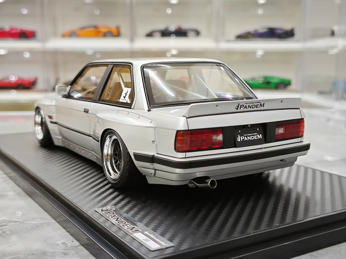 IG 1/18 BMW M3 E30 PANDEM JDM