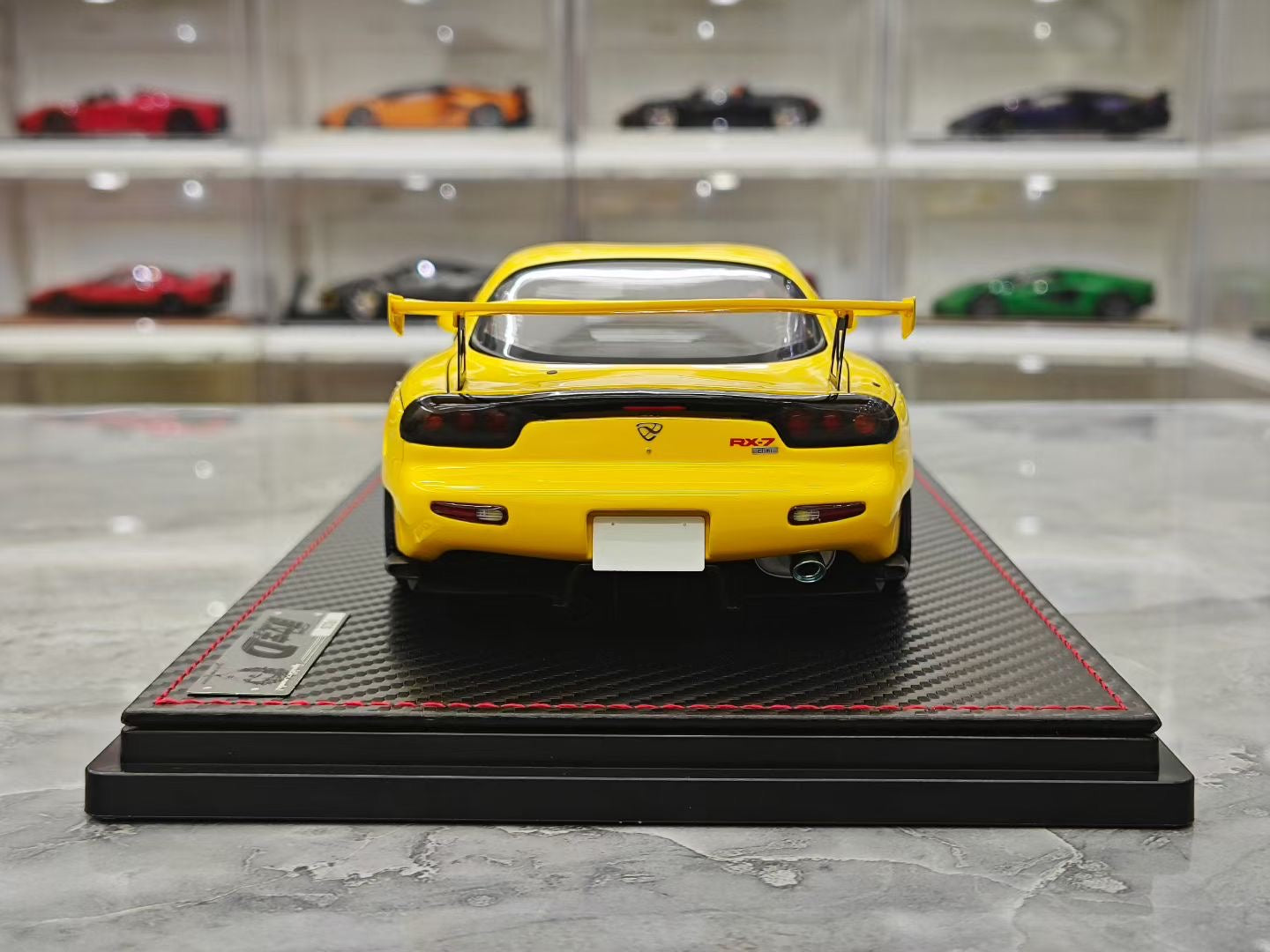 IG 1/18 Mazda RX-7 FD3S with lights on