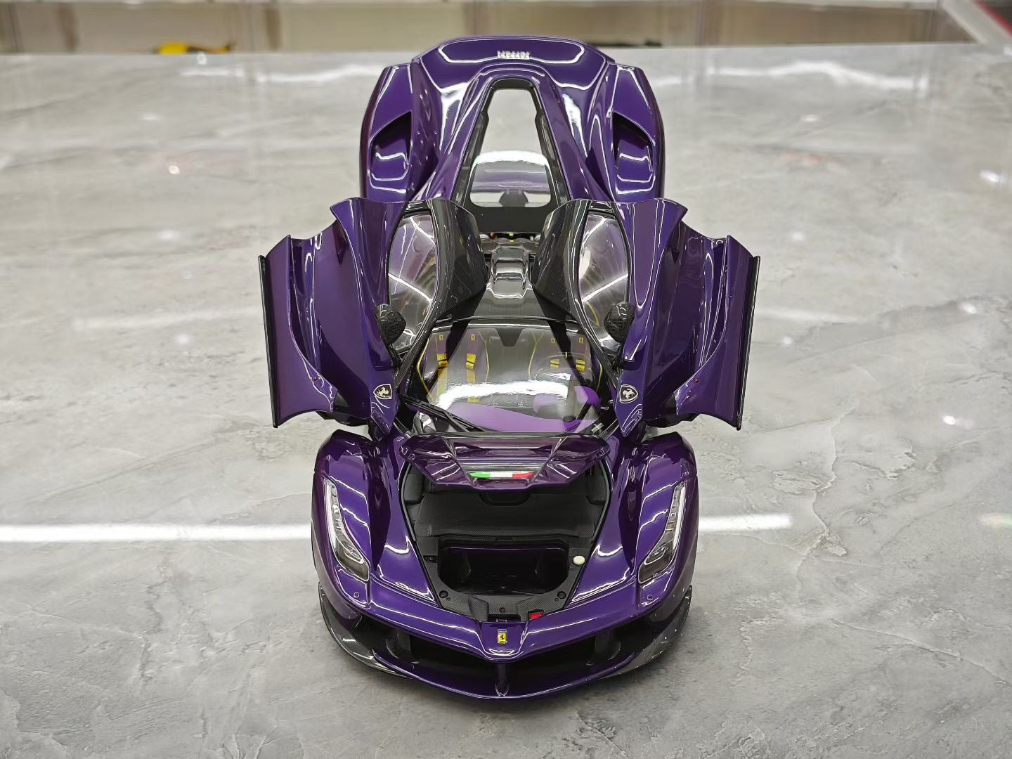 BBR 1/18 Ferrari LaFerrari Dubai Purple Alloy Full Open