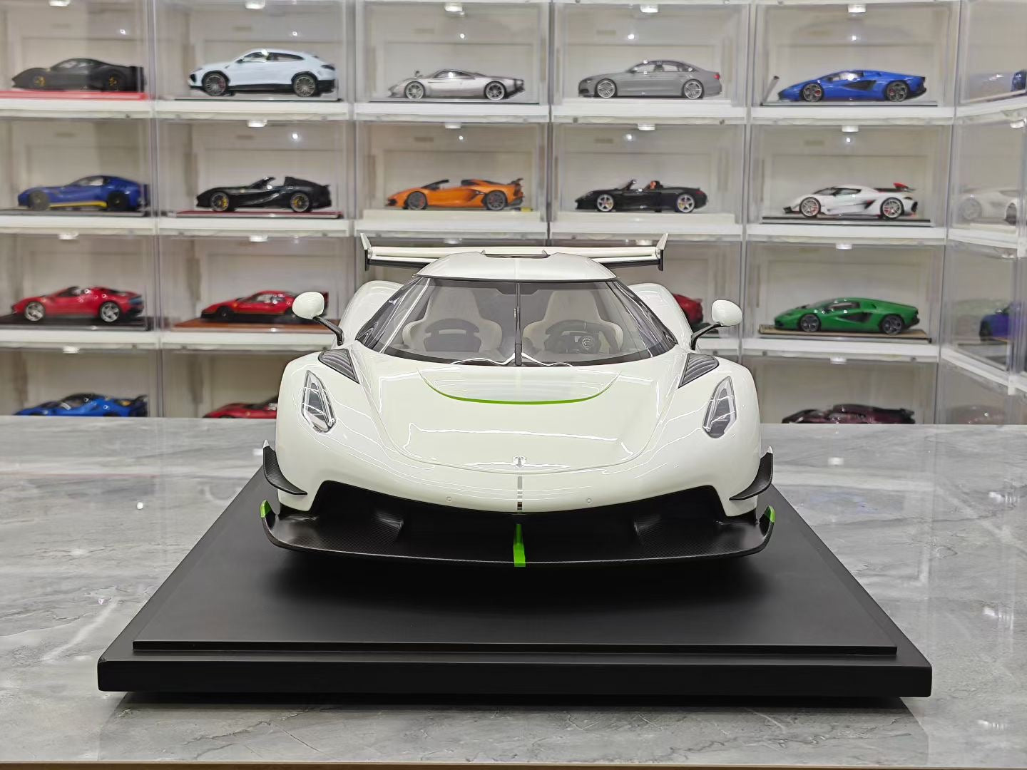 GT Spirit 1/8 Koenigsegg Jesko Resin