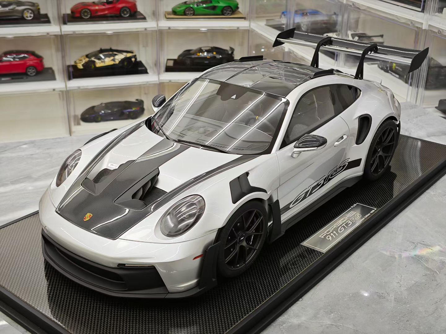 DM 1/8 Porsche 911 GT3RS Weissach Package Limited Edition Car Model