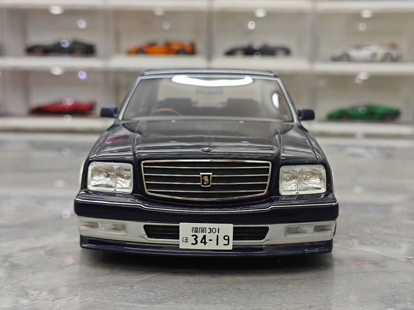 OTTO 1/18 Toyota Century V12 Resin
