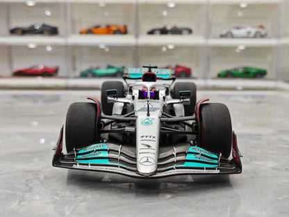 Minichamps 1:18 2022 Spanish Grand Prix W13 – Russell (F1 Diecast)