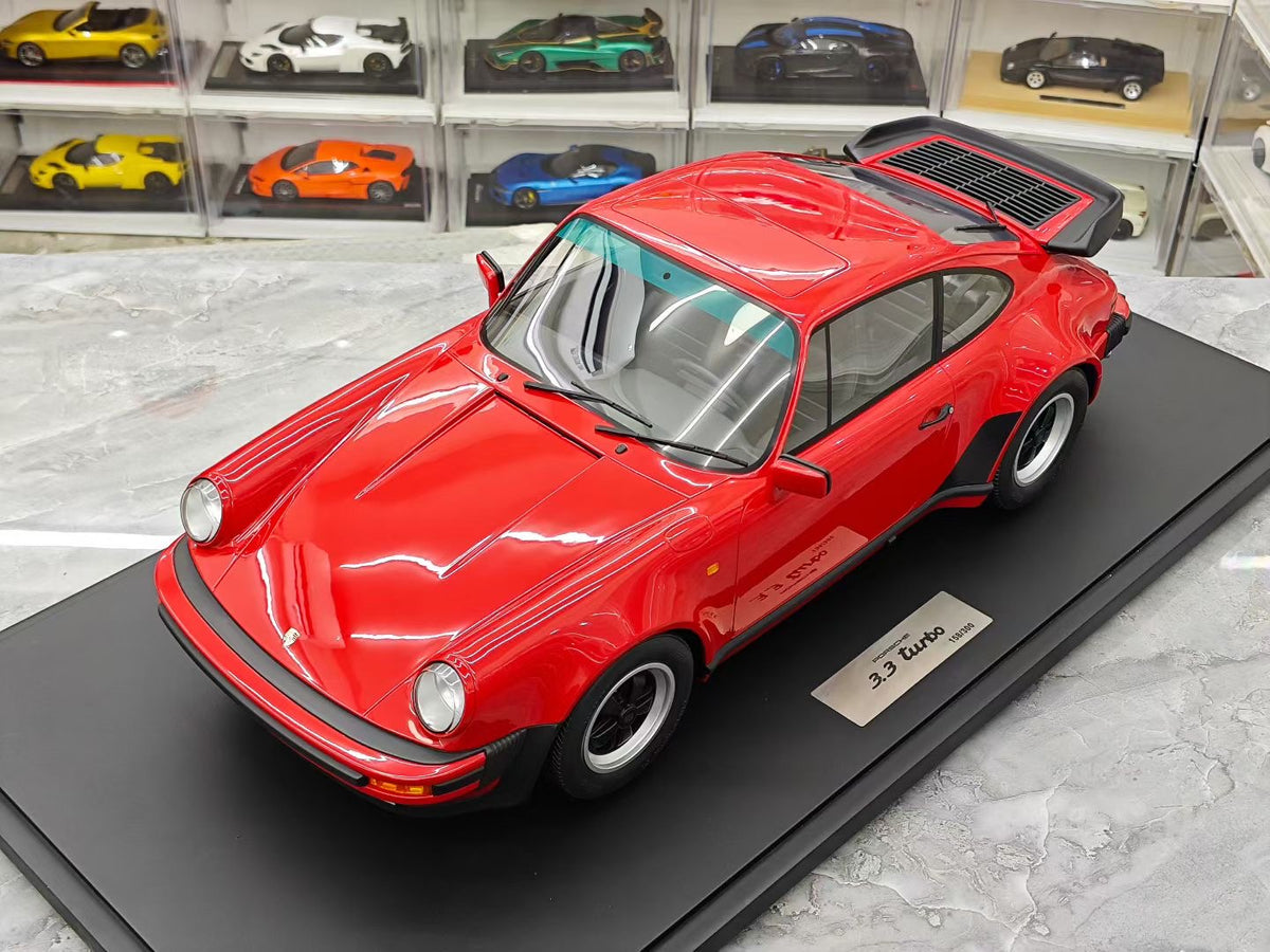 GT Spirit Porsche 911 [930] Turbo 3.3 (1:8 scale resin model)