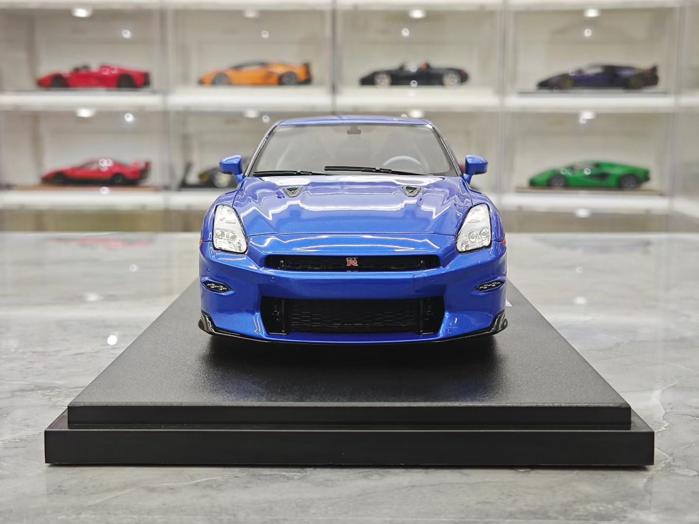 GT Spirit 1/18 Nissan GT-R R35