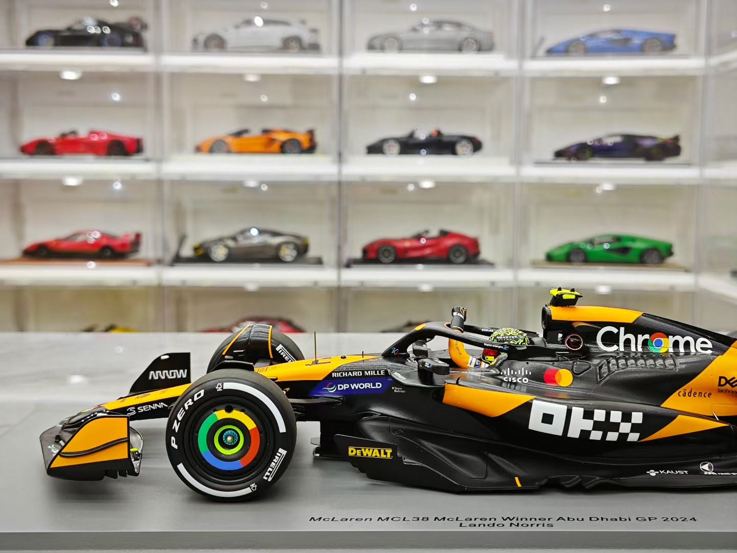 Spark 1/18 2024 Abu Dhabi Grand Prix Winner MCL38 Norris F1