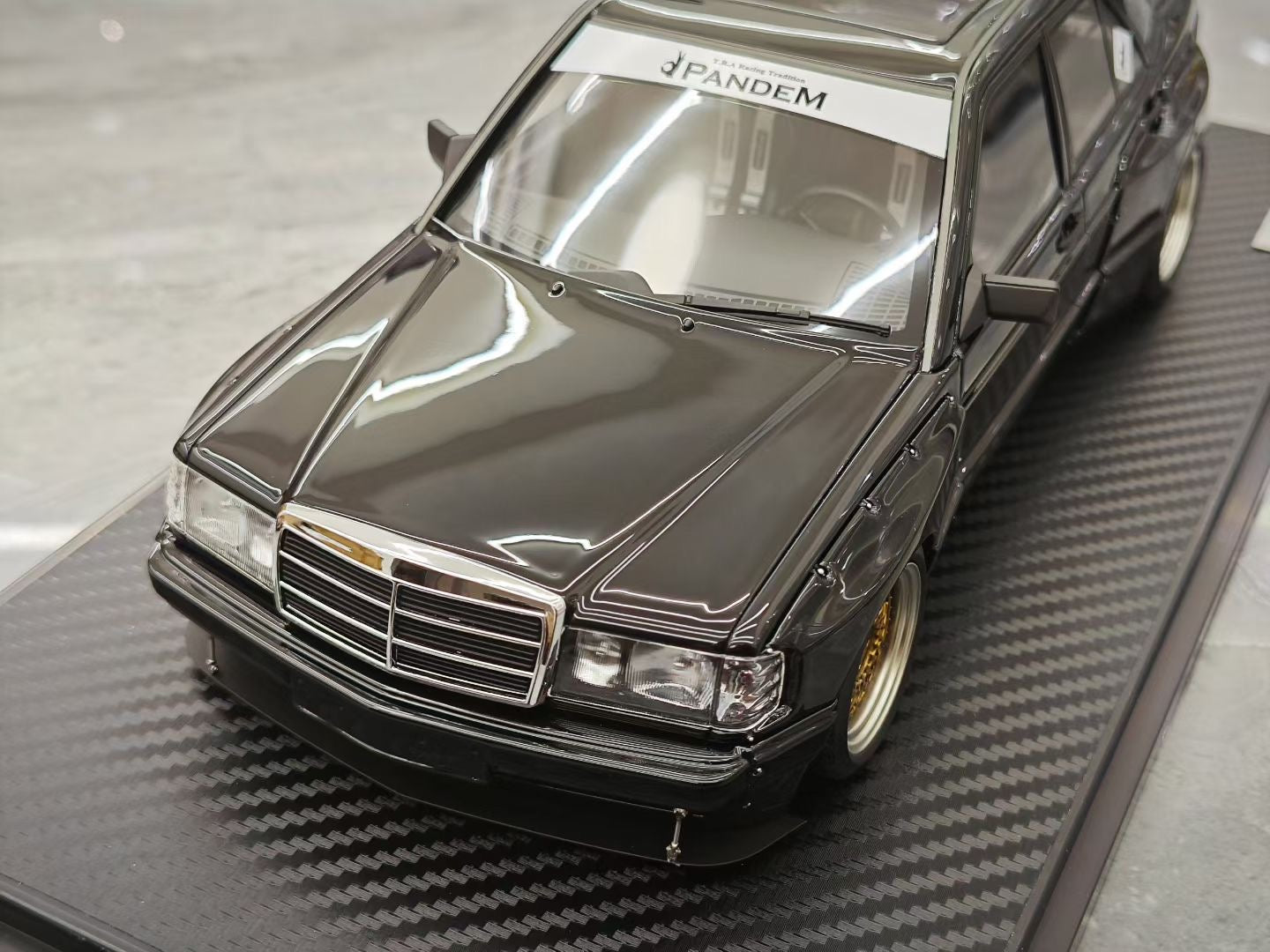 IG 1/18 Mercedes Pandem 190 JDM