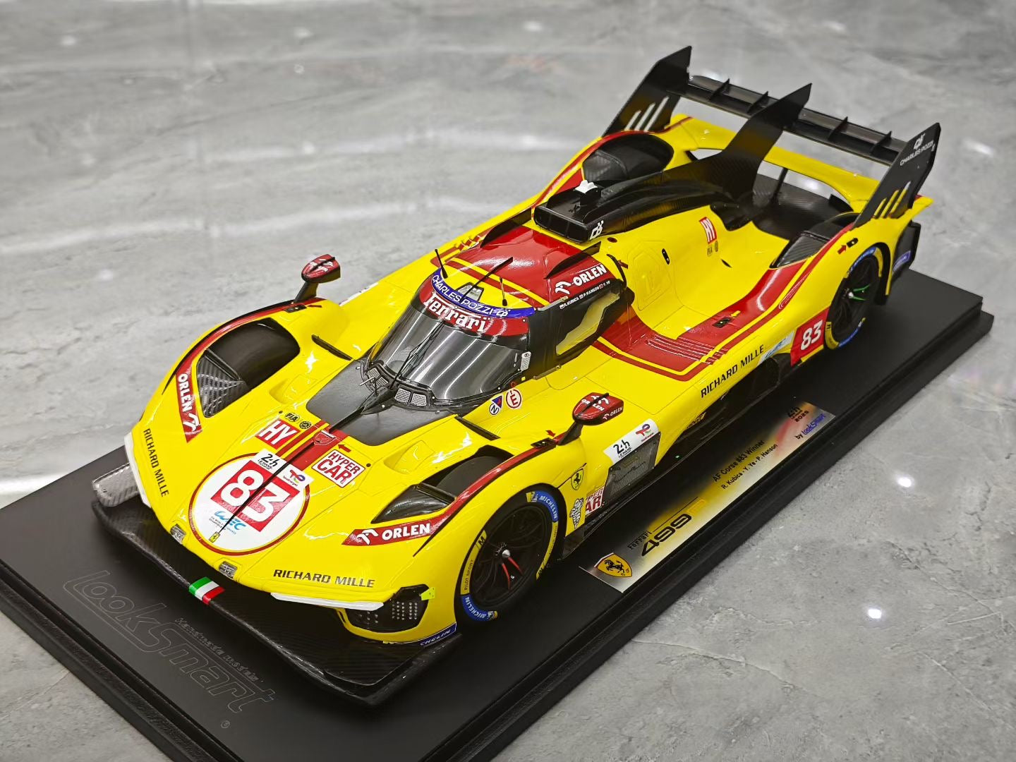 Looksmart 1/18 2025 Le Mans Victory Ferrari 499P Ye Yifei