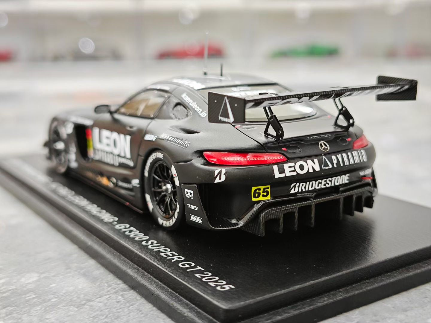SPARK 1/43 2025 Super GT Mercedes-Benz GT No. 65