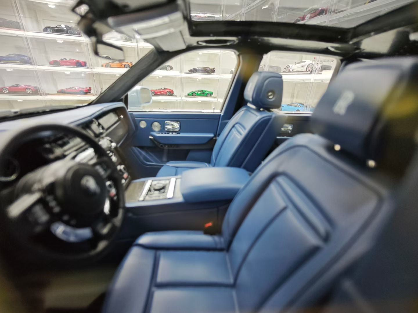 HH 1/18 Rolls-Royce Cullinan Second Generation BB Edition