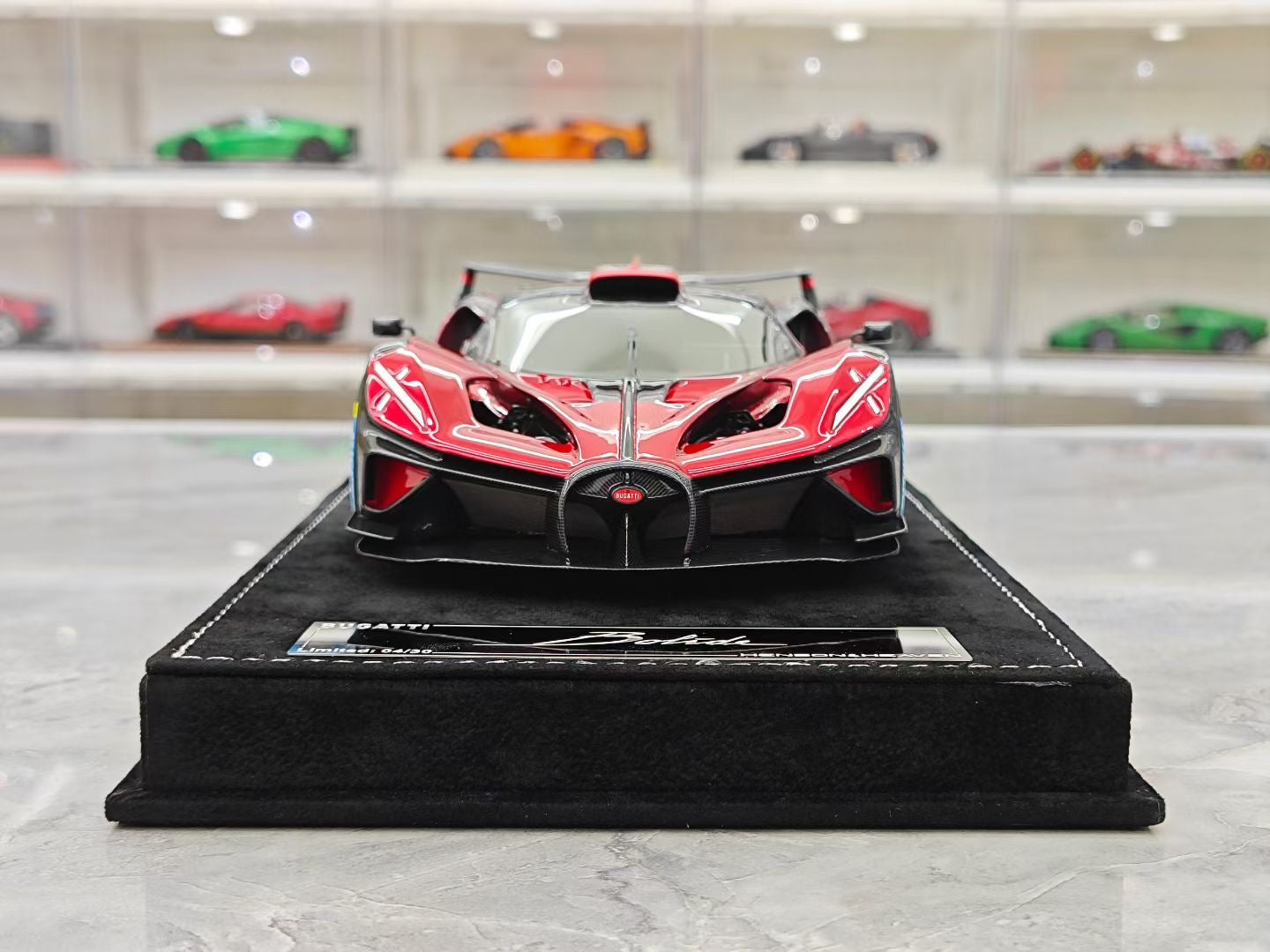 HH Model 1/18 Bugatti Bolide Fireball