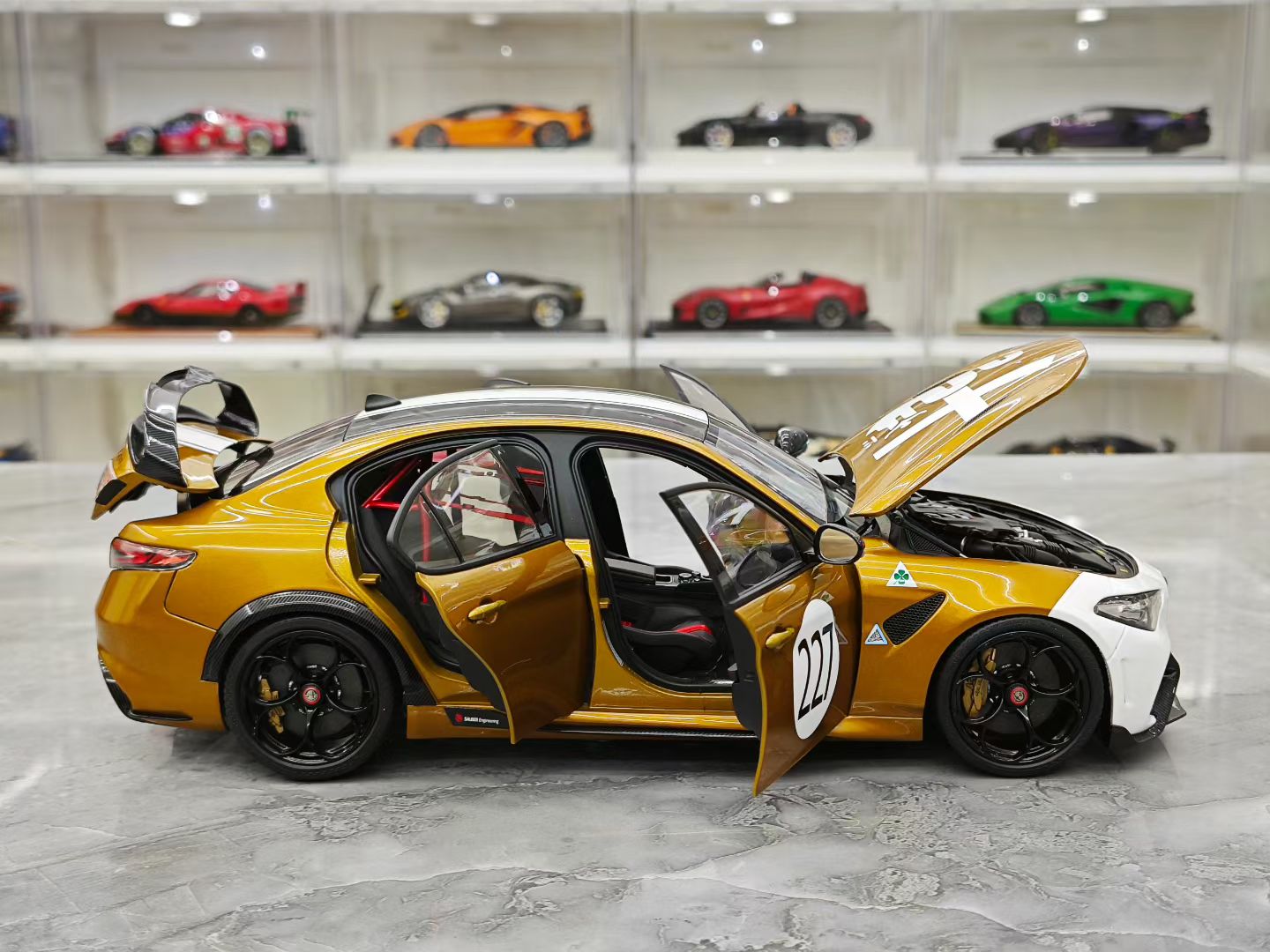 MH 1/18 Alfa Romeo Giulia GTAm