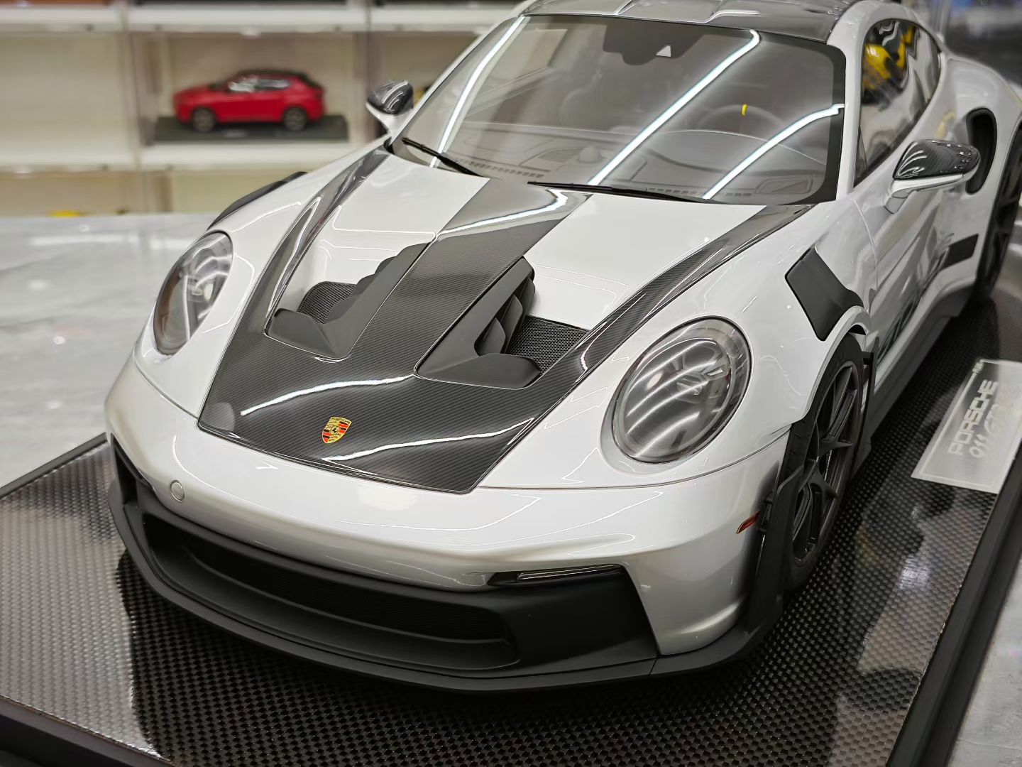 DM 1/8 Porsche 911 GT3RS Weissach Package Limited Edition Car Model