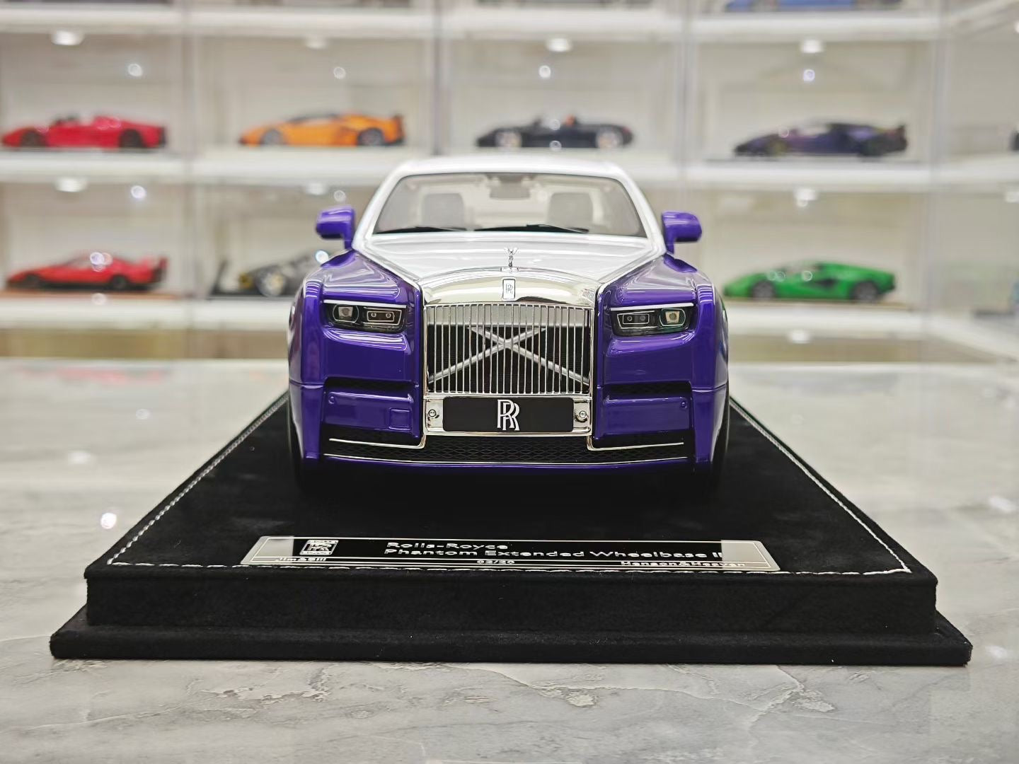 HH Model 1/18 Rolls-Royce Phantom VIII