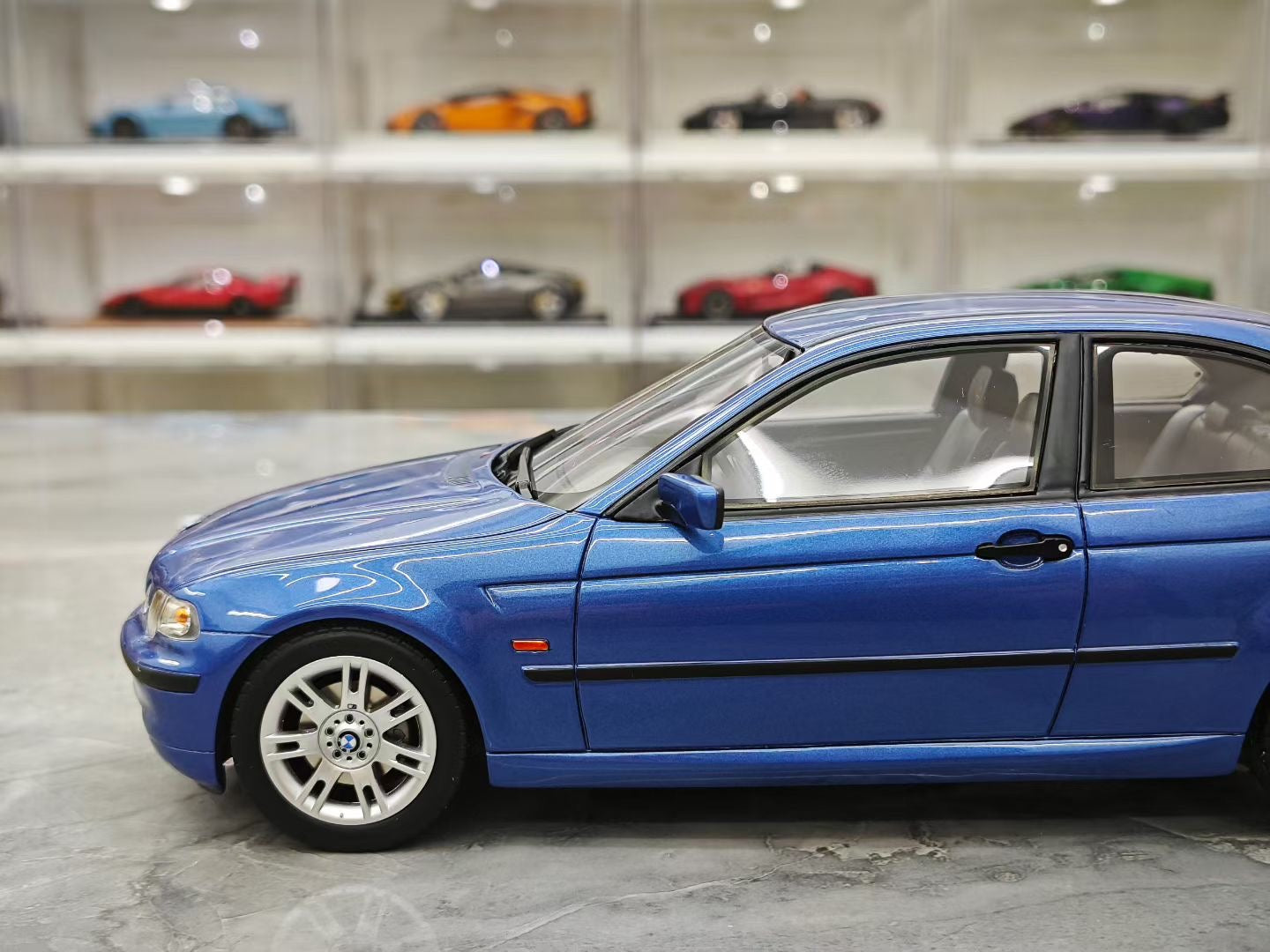OTTO 1/18 BMW E46 318 TI