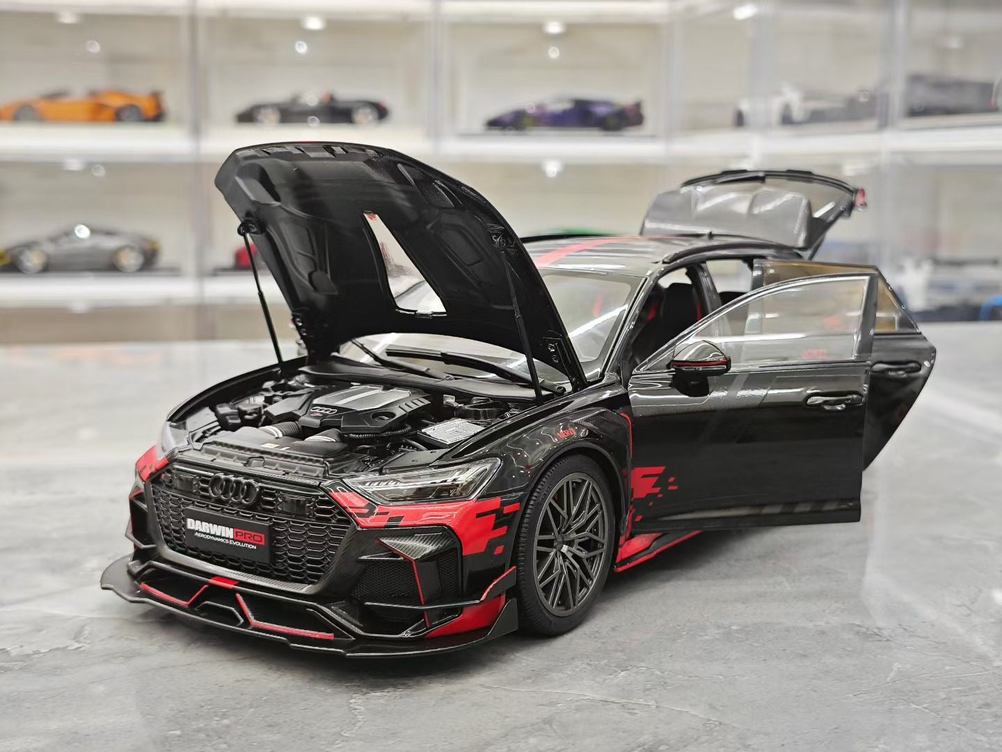 KiloWorks 1/18 Audi RS6 DarwinPRO Alloy (diecast model)