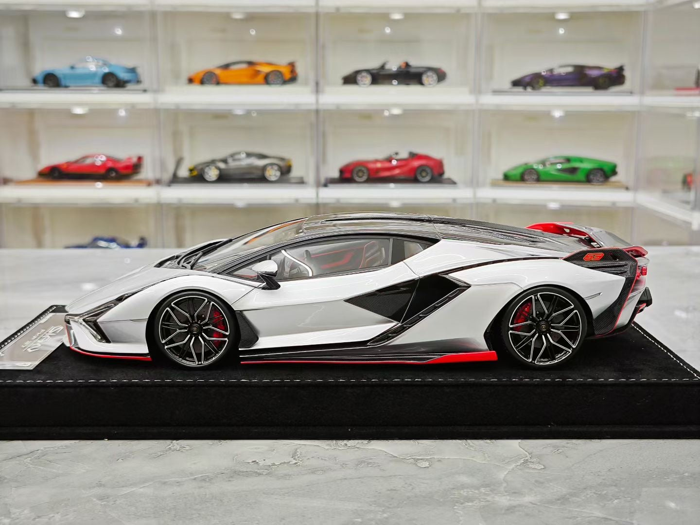 HH Model 1/18 Lamborghini Sian FKP 37