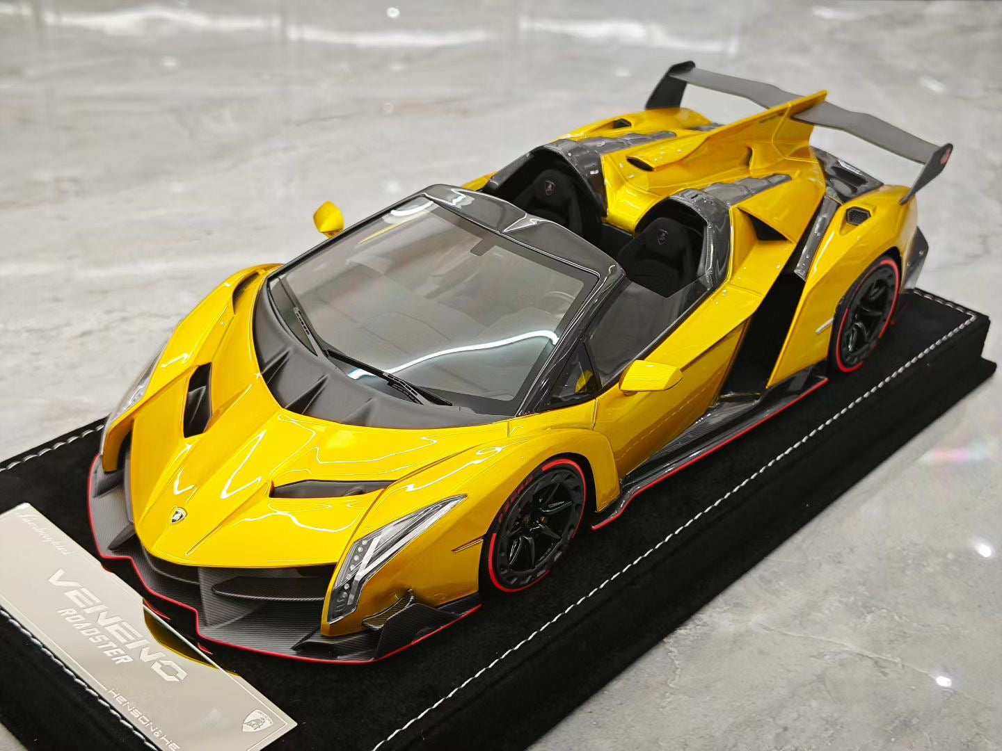 HH Model 1/18 Lamborghini Veneno Roadster