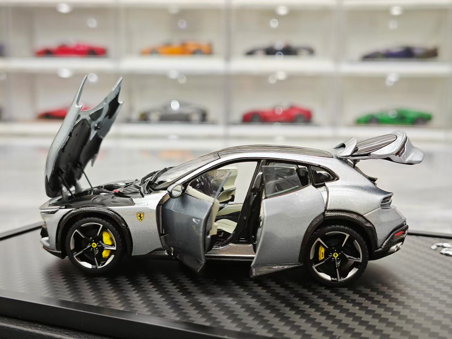 BBR 1/43 Ferrari Purosangue with panoramic sunroof