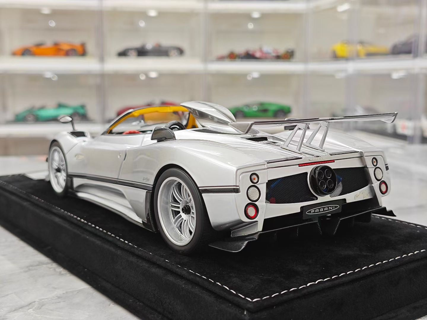 HH Model 1/18 Pagani Zonda Cinque