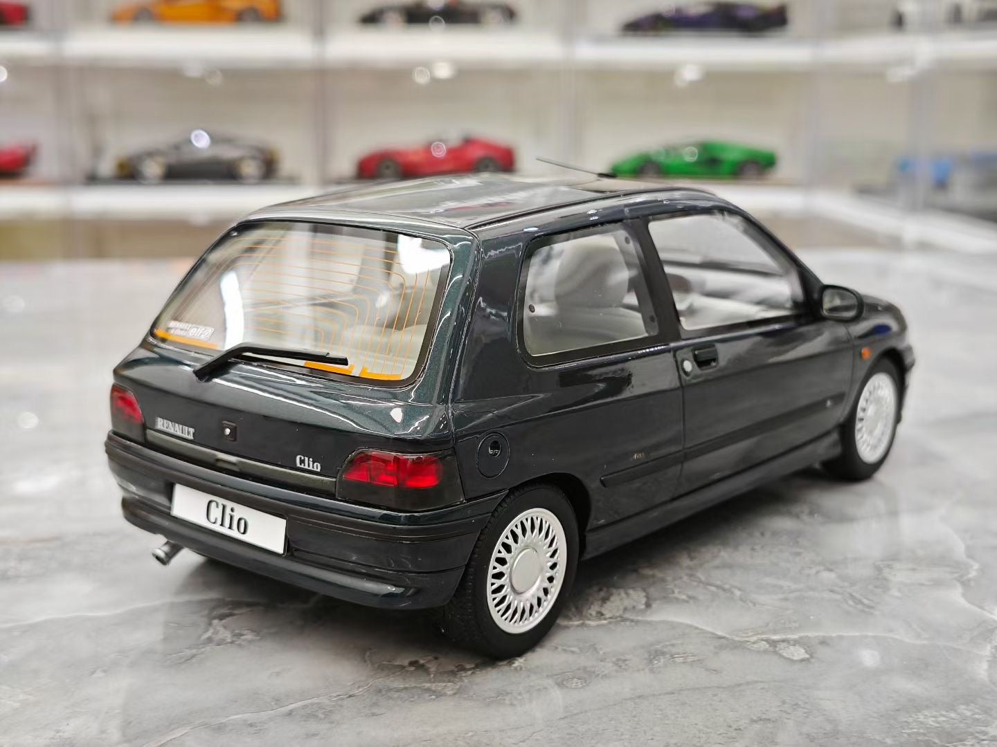 OTTO 1/18 RENAULT CLIO Baccarat Resin