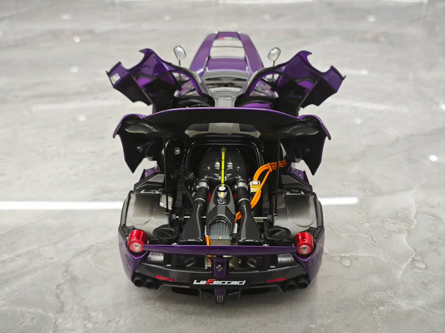 BBR 1/18 Ferrari LaFerrari Dubai Purple Alloy Full Open