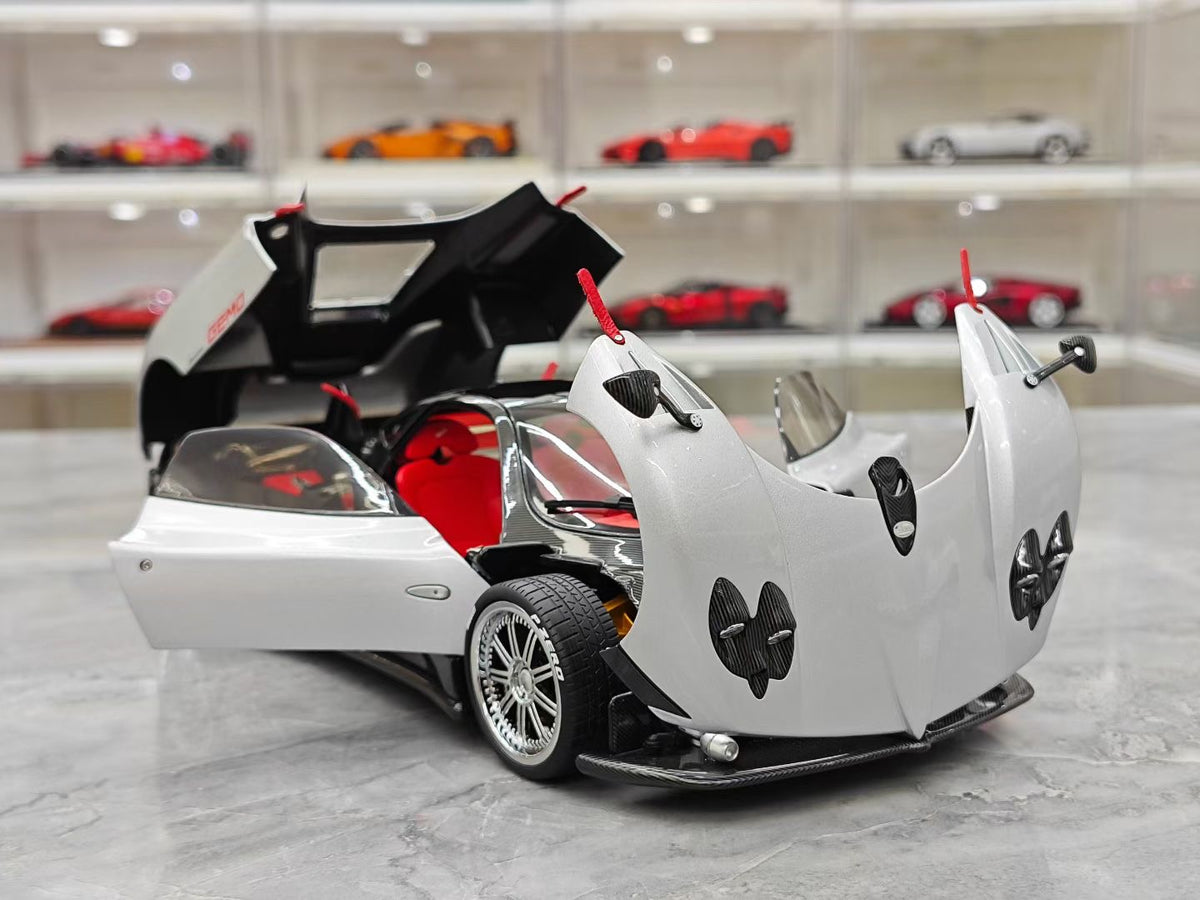 AR Pagani Zonda F (Brown) – 1:18 Die-cast Model