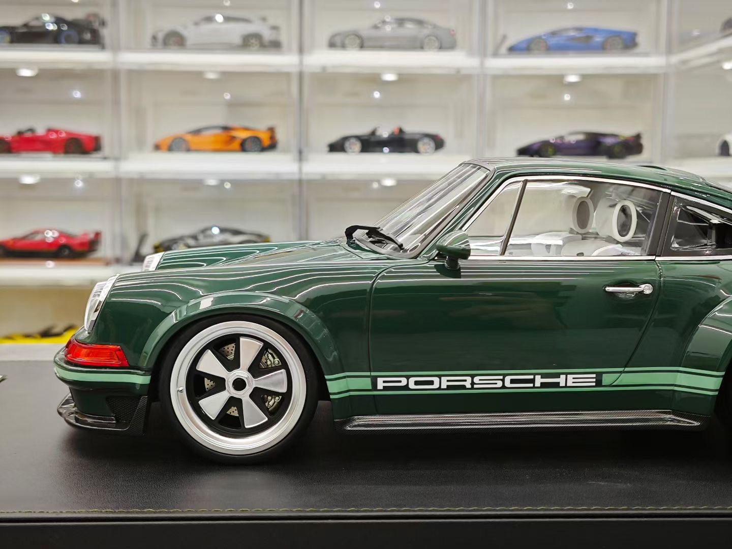 IVY 1/12 Porsche 911 Singer DLS