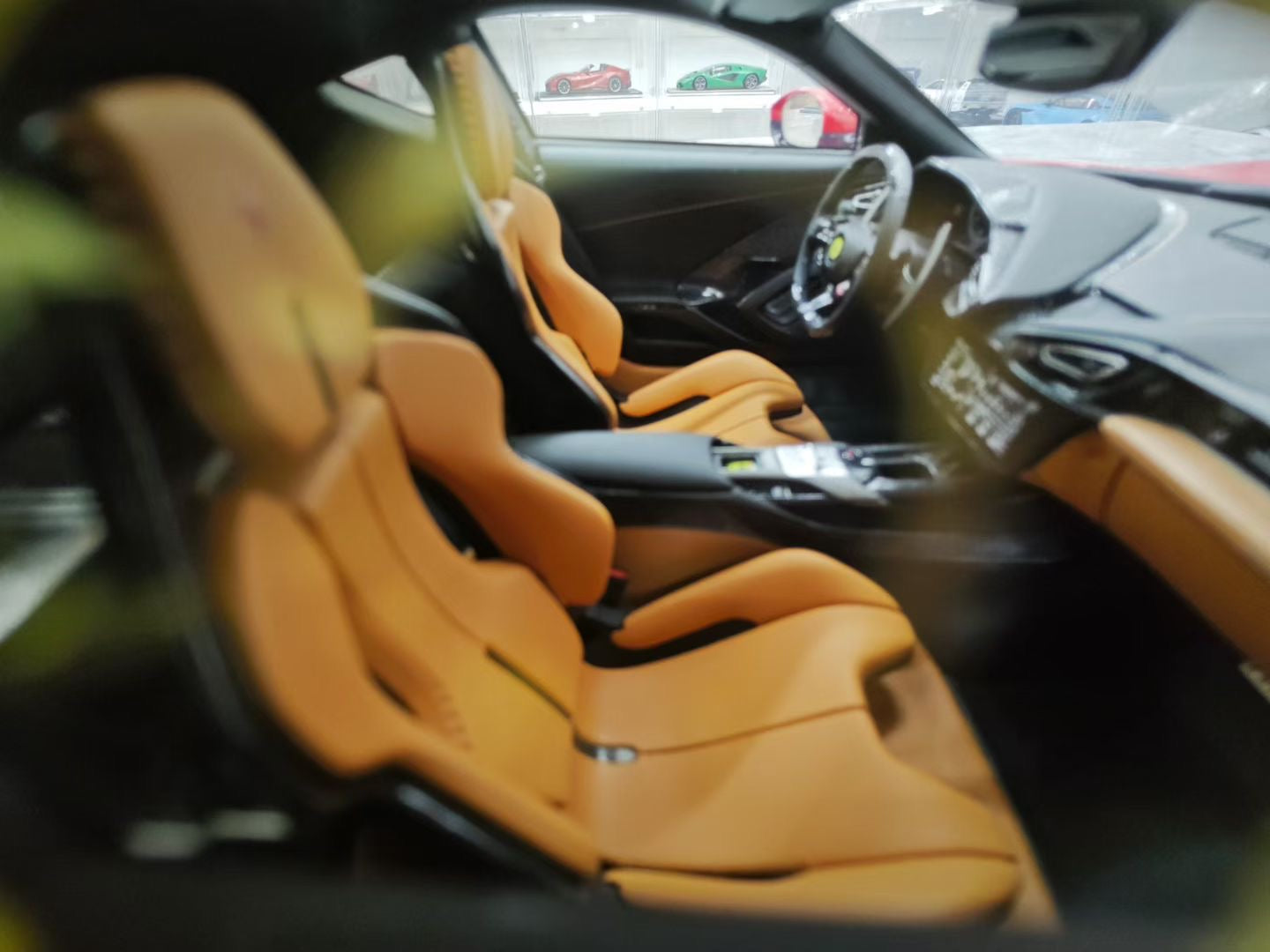 MR 1/18 Ferrari 12 Cilindri Special Edition