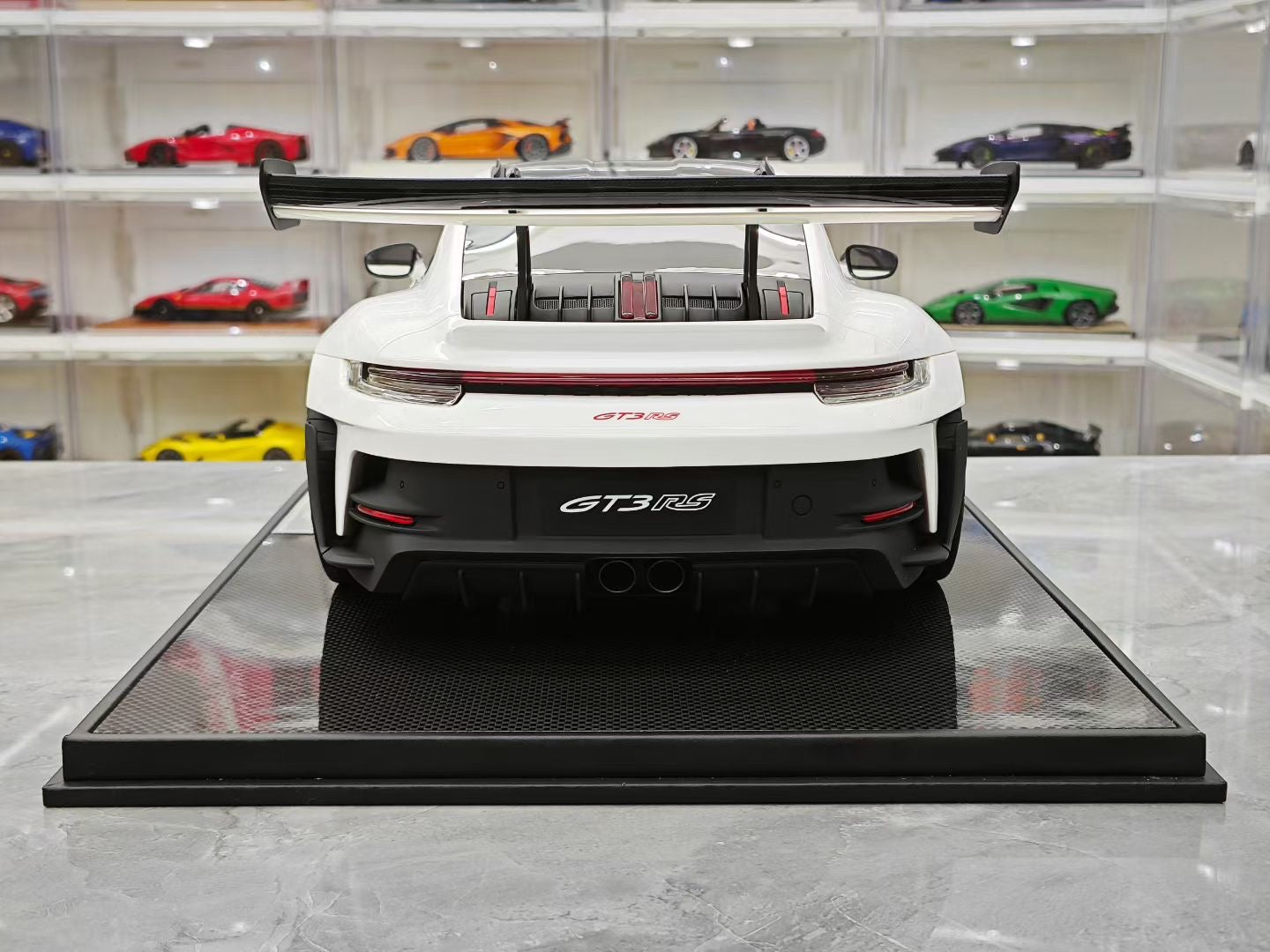 DM 1/8 Porsche 911 GT3RS Weissach Package