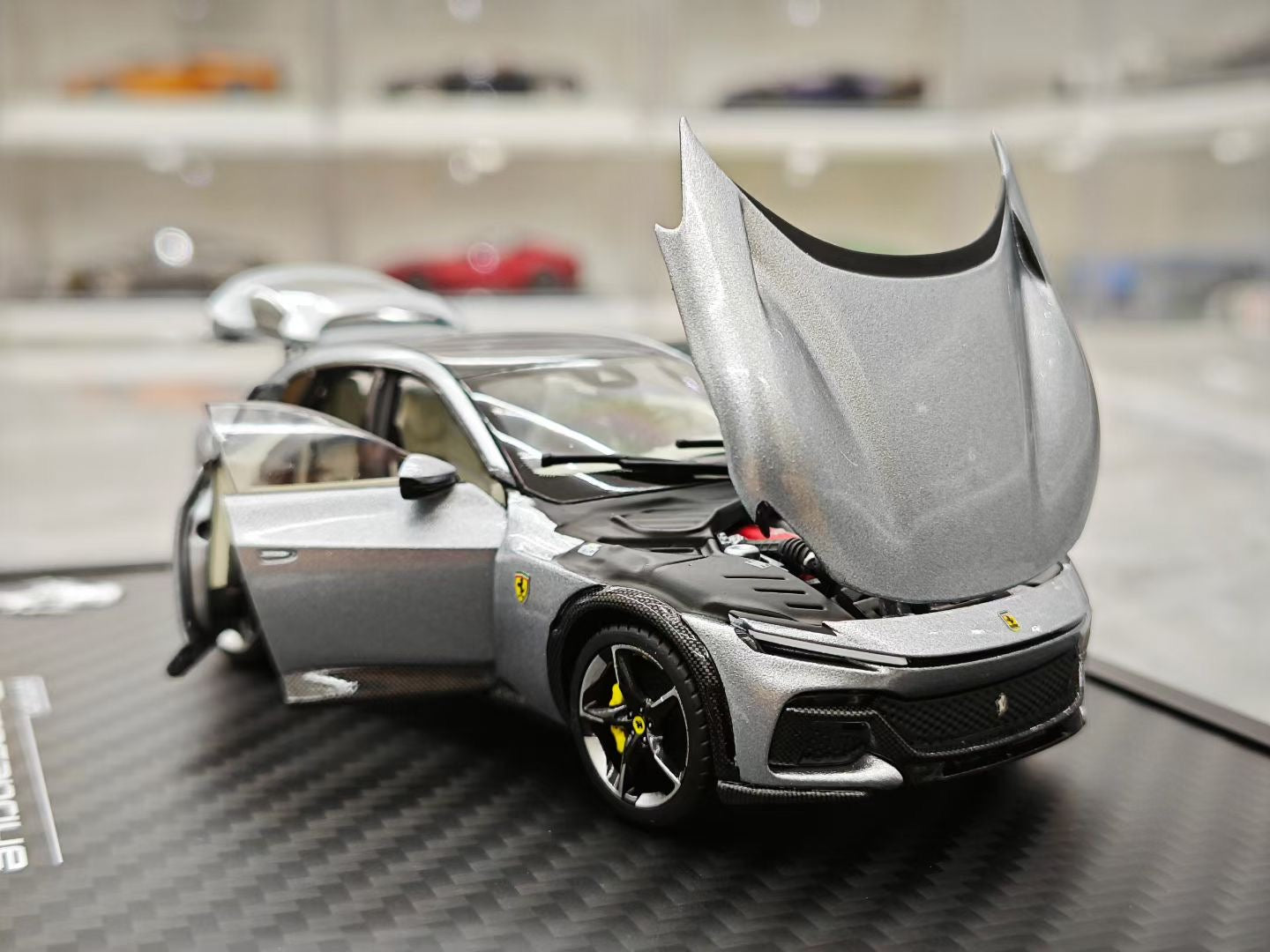 BBR 1/43 Ferrari Purosangue with panoramic sunroof