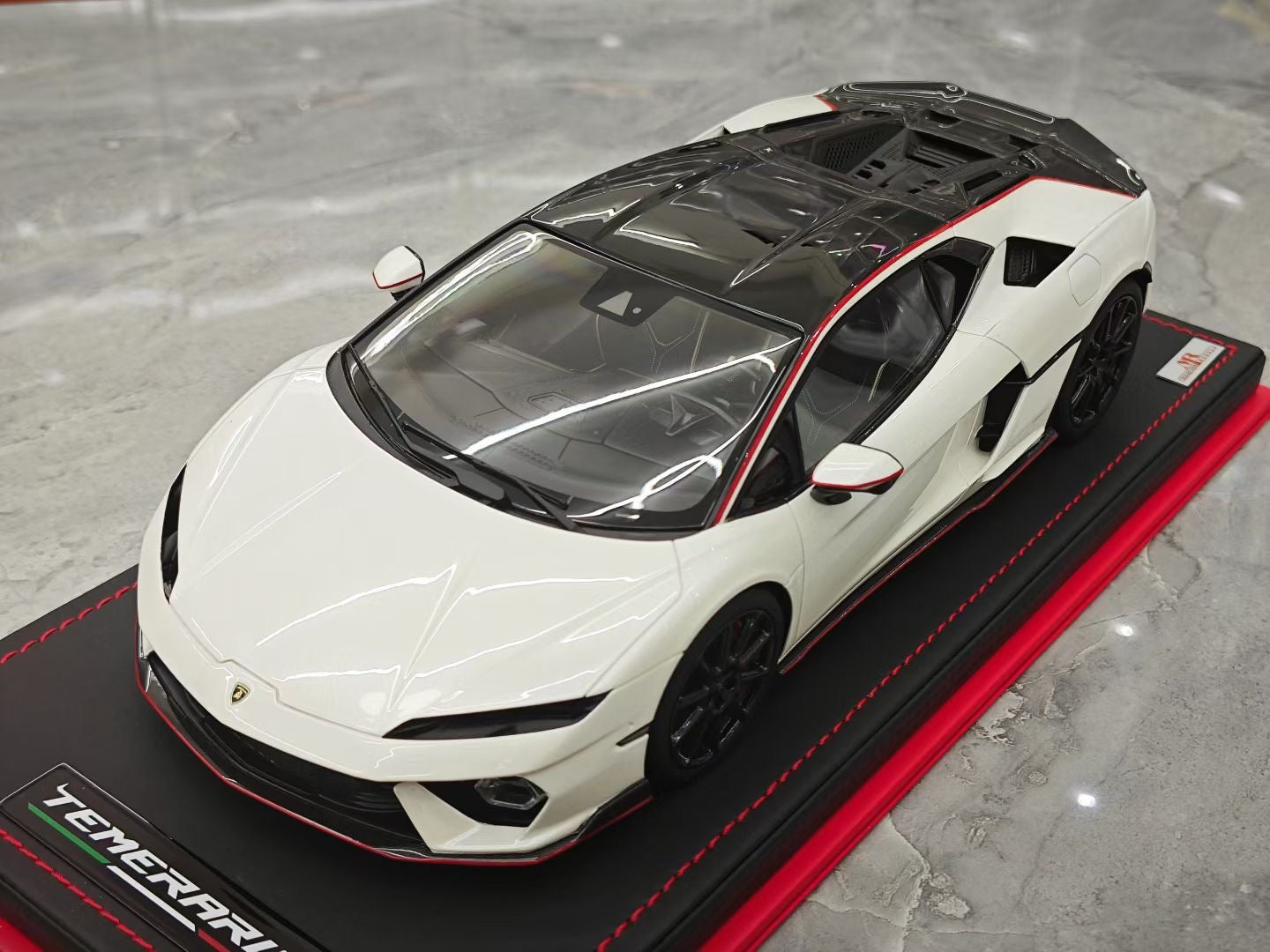MR 1/18 Lamborghini New Temerario AP