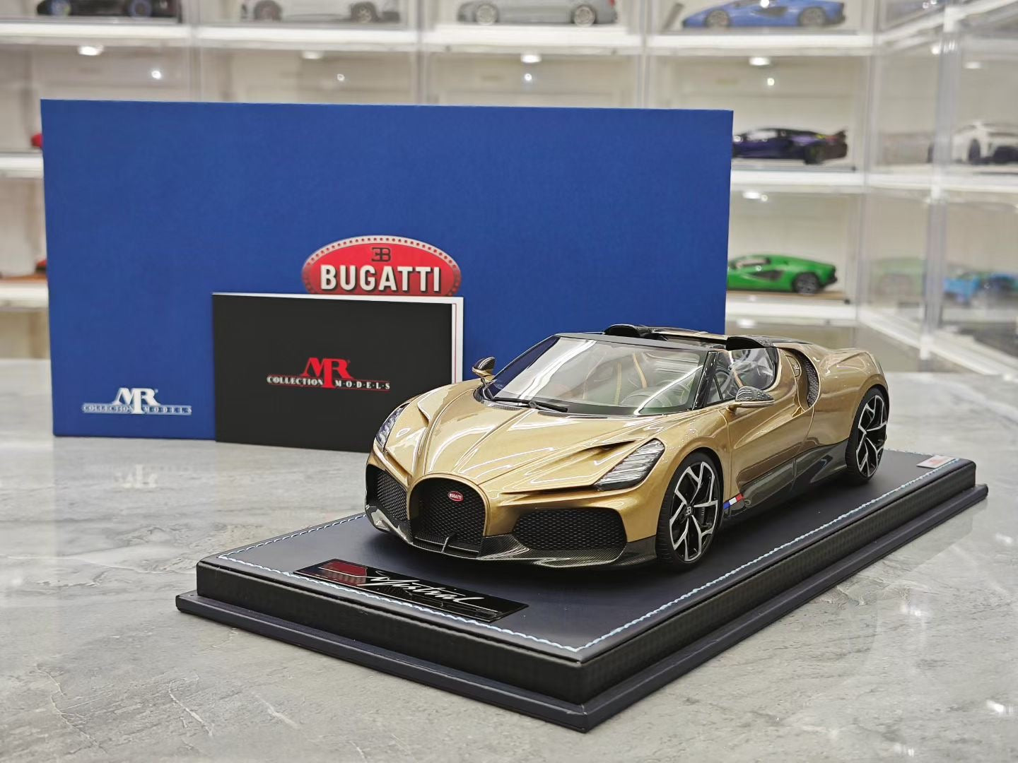 MR 1/18 Bugatti W16 Mistral Convertible