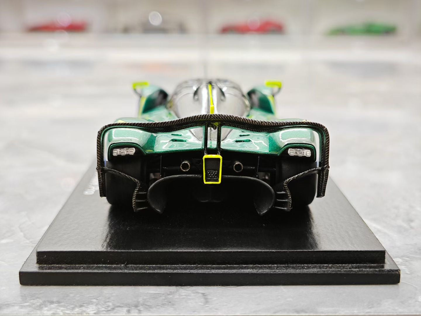 Spark 1/43 Aston Martin Valkyrie AMR Pro